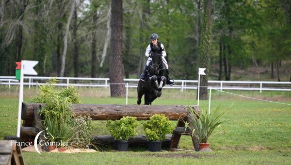 Portrait de Juniors : Margaux Guadagnino & Galactik Blanc « Les chevaux feront toujours partie de ma vie »