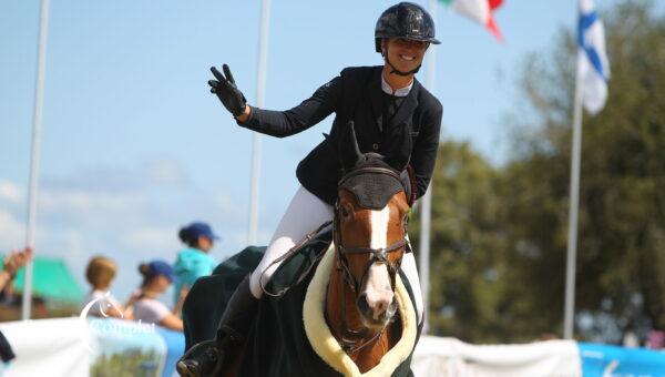 Jeanne Rossez s’empare du CCI1* de Saulieu – « Cette victoire reflète parfaitement la valeur d’Izem du Marois »